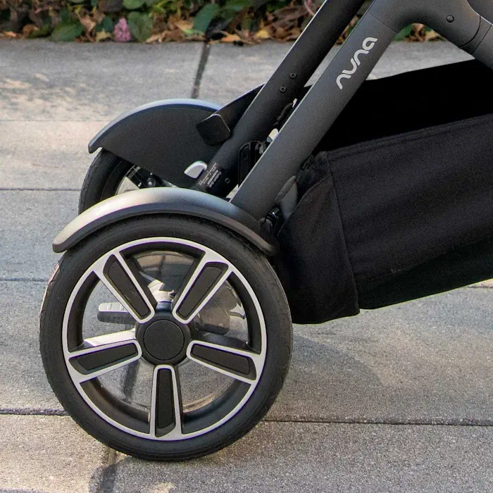 Nuna Demi Grow HUB CAP